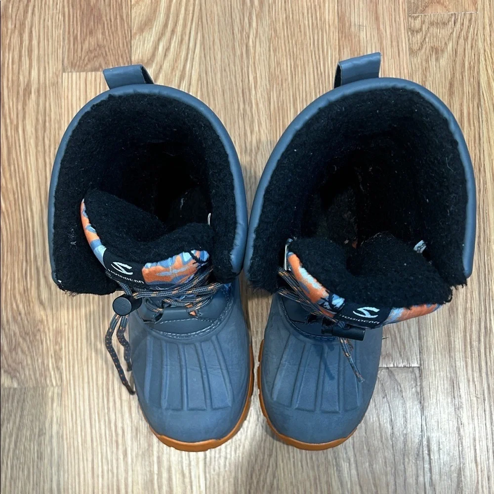 Hobibear Gray/Orange street art Winter Snow Boots size 1 kids